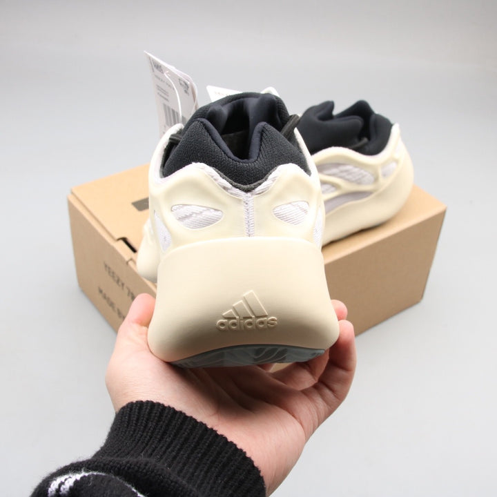 Adidas Yeezy 700 Azael