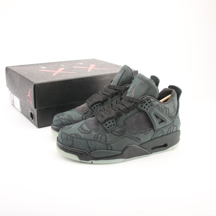 Air Jordan 4 X Kaws