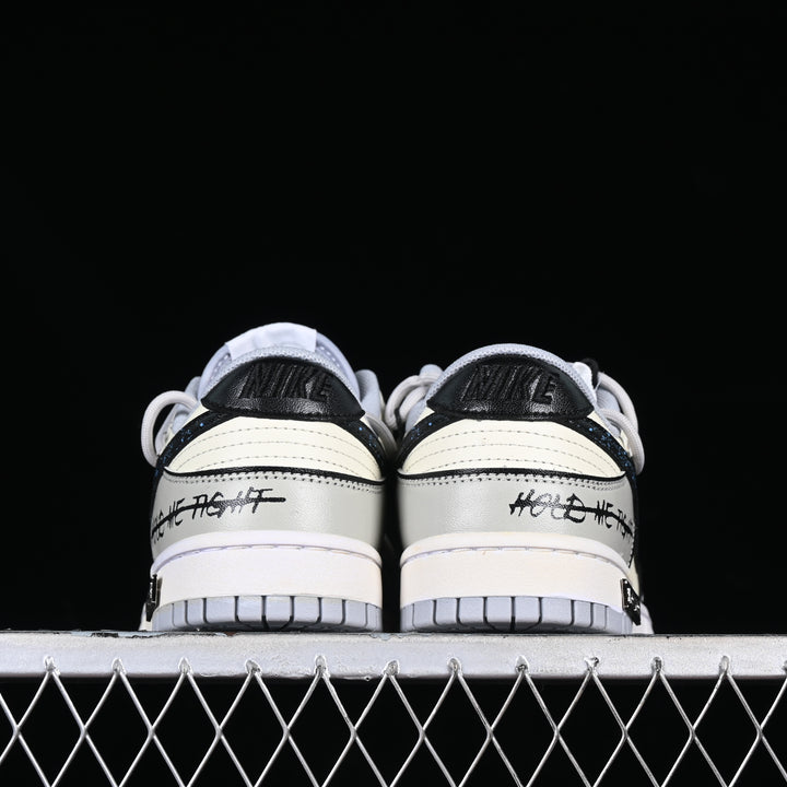 Off-white x Nike Dunk Low