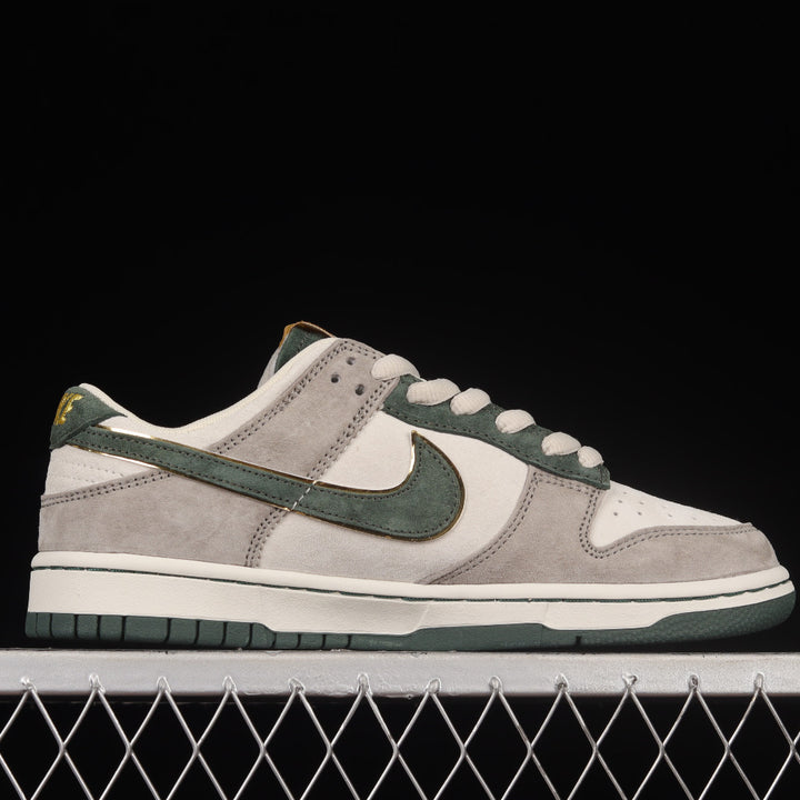 Nike SB Dunk Low