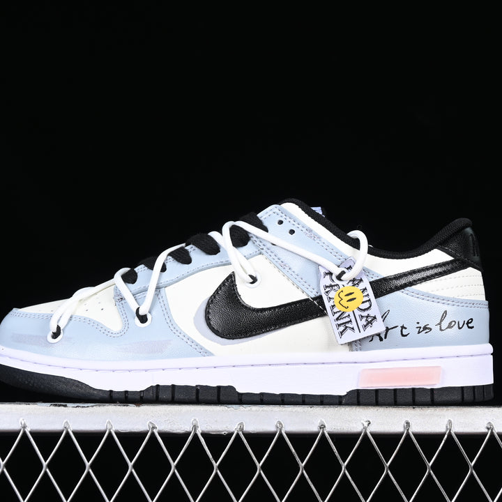 Off-white x Nike Dunk Low